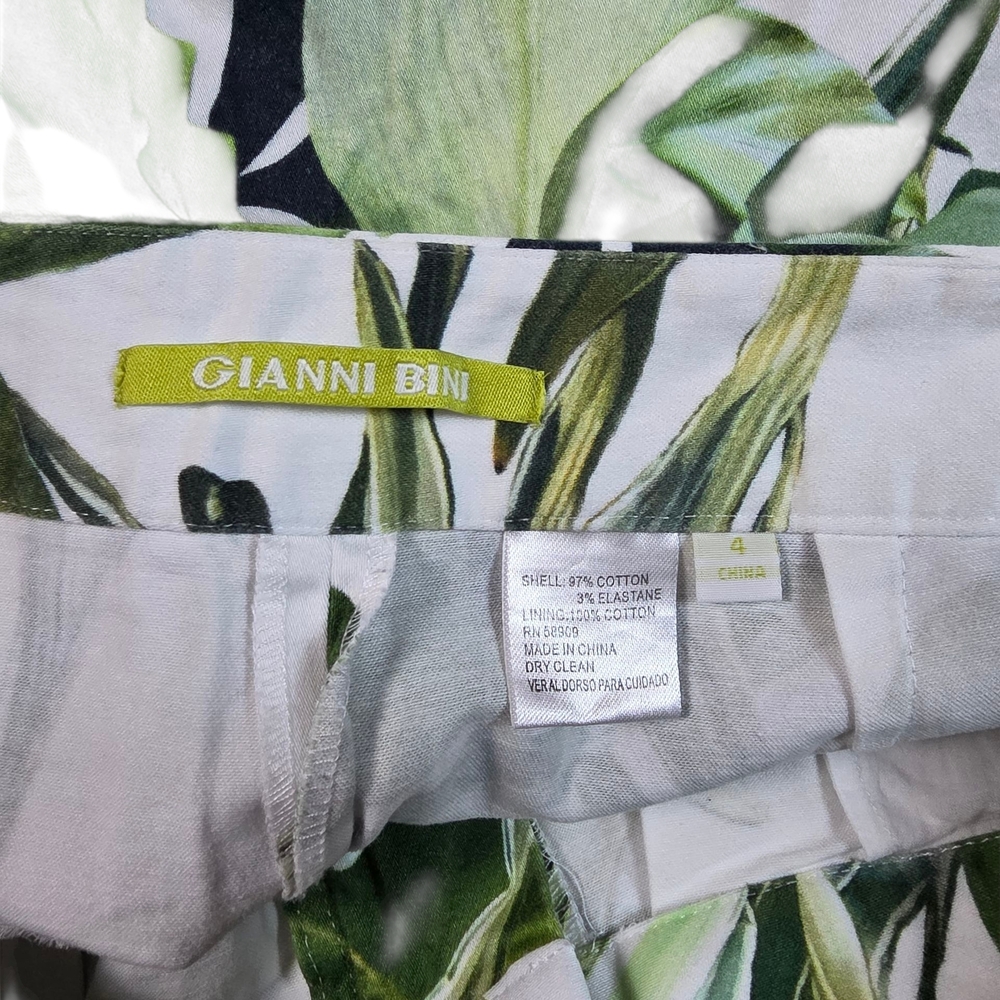 Gianni Bini Green Leaf Print High Waist Shorts Sz 4 - Picture 3 of 7